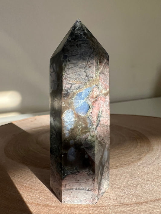 Que Sera Stone Tower