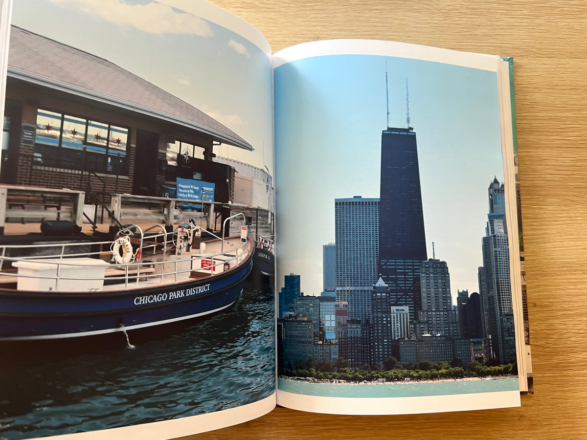 Chicago Shores: Refections Of The Windy City