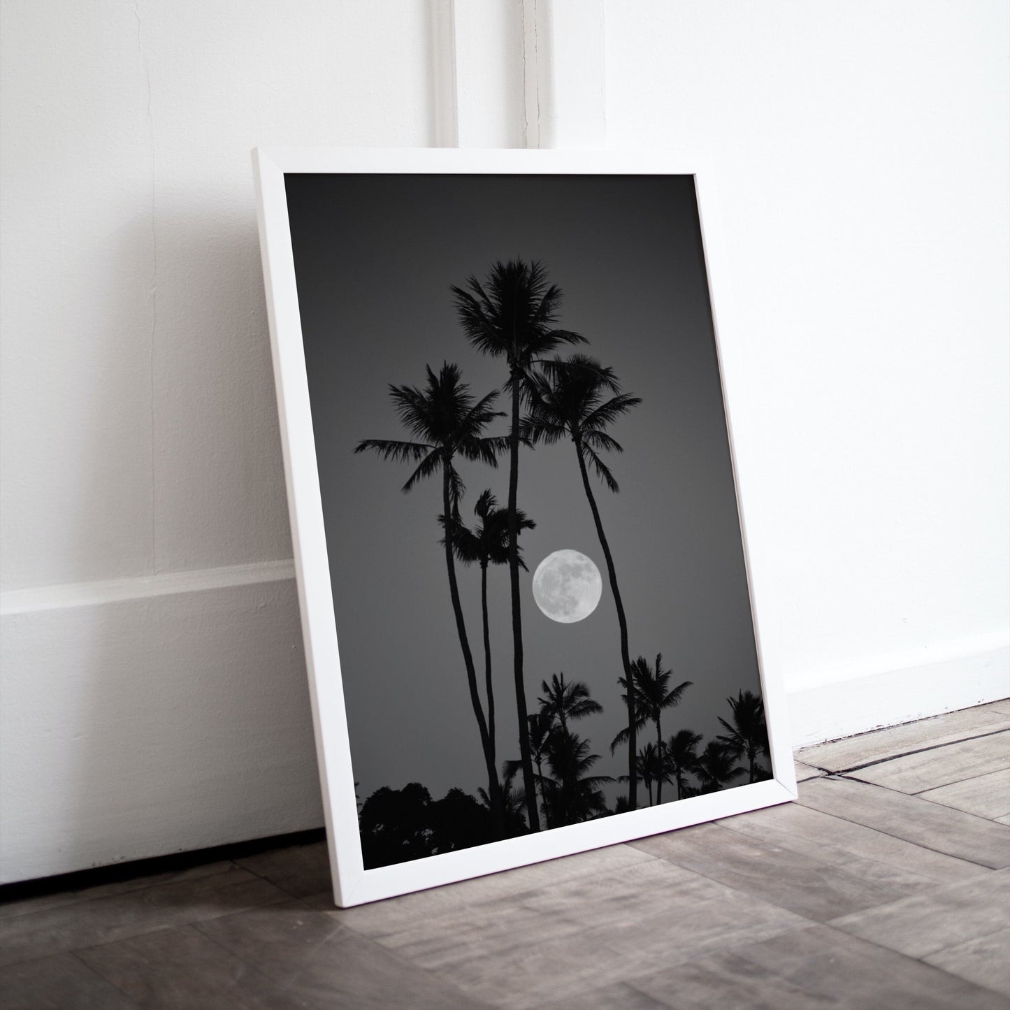 Palm Tree Luna